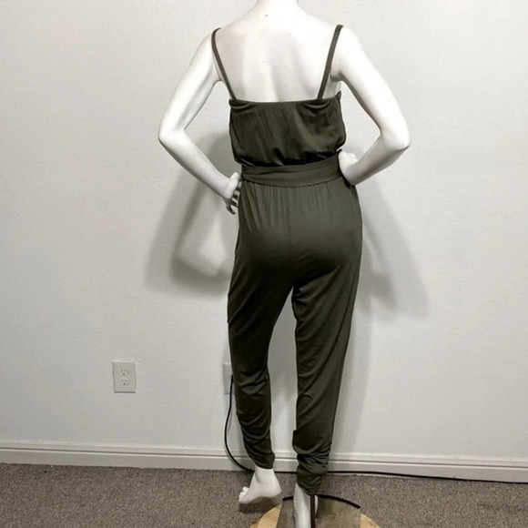 Trina Turk Olive Green Leaf Spaghetti Strap Pocket Sleeveless Jumpsuit Size S - Picture 4 of 8